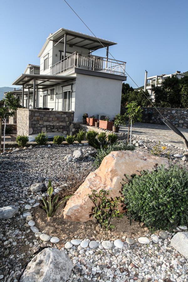 Mountain & Sea Apartment Каламата Екстериор снимка
